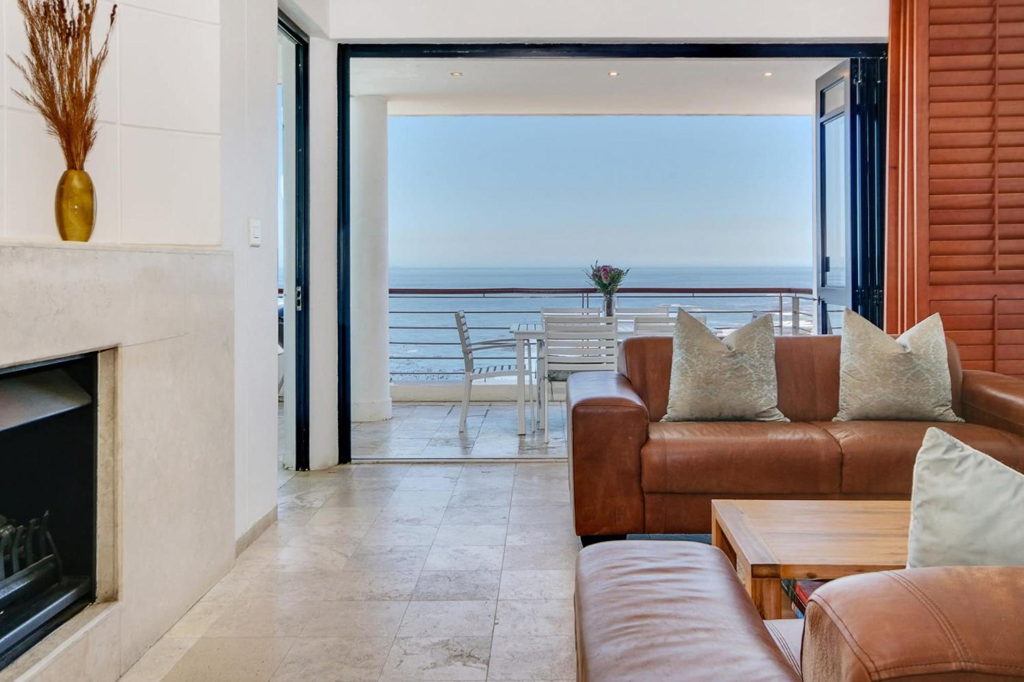 Bali Luxury C * Camps Bay